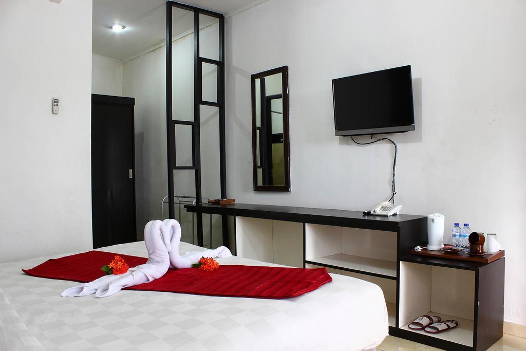 The Rizen Hotel Cisarua Exterior foto